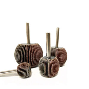 Spherical sandpaper flap wheel set