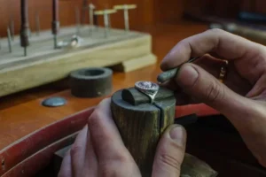 Pneumatic Engravers Help Create Antique Style Jewelry Engraving