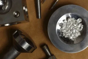 Pneumatic Engravers Help Create Antique Style Jewelry Engraving